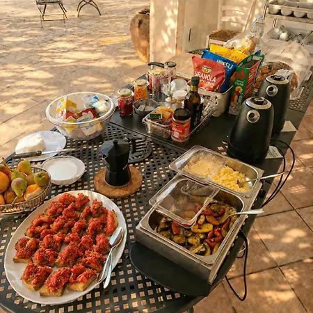Masseria Luci Grande Bed & Breakfast Scorrano (Apulia)